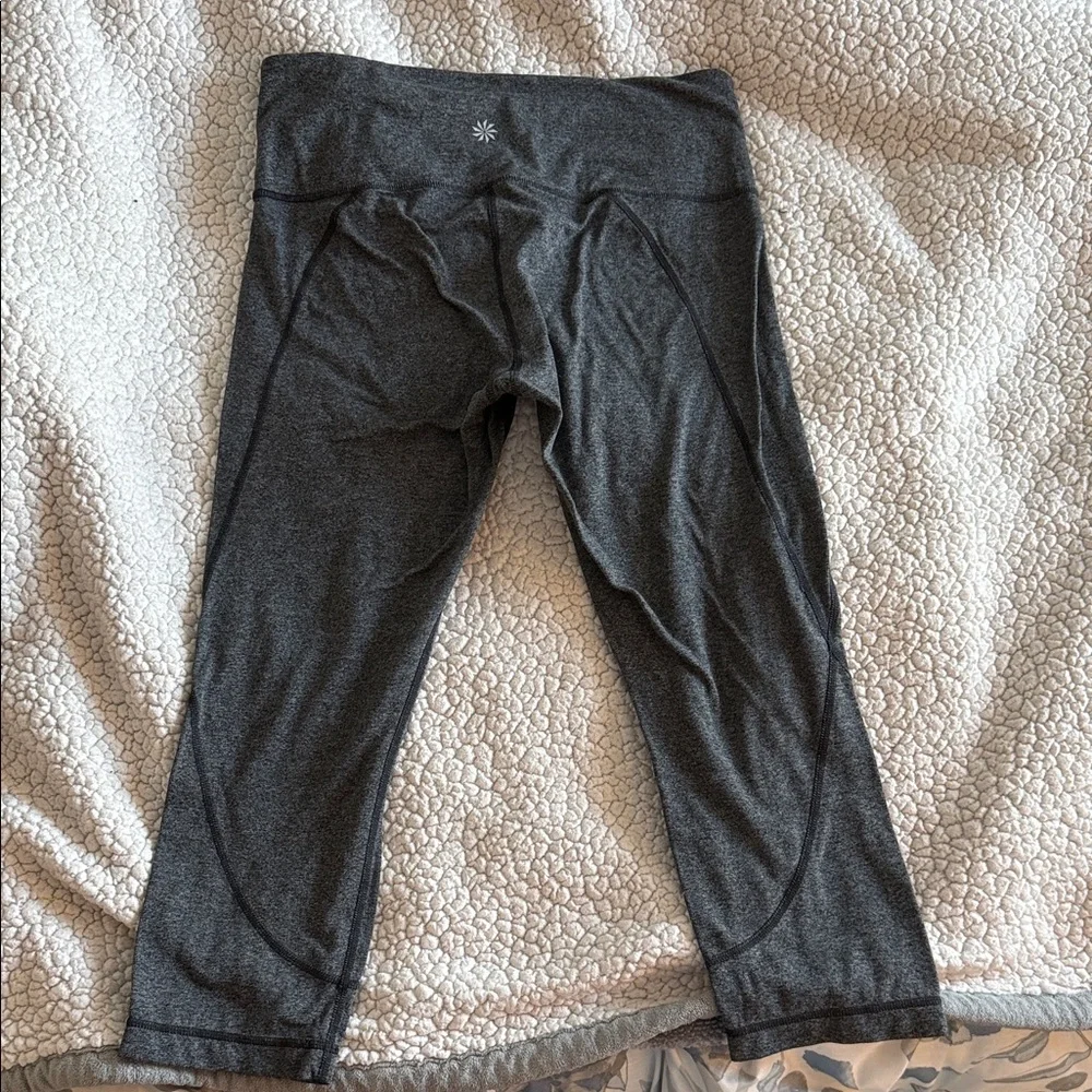 Salutation Athleta Gray Cropped leggings - Picture 3 of 6